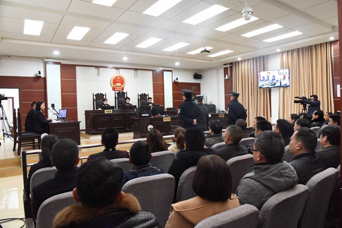 庭审现场现场.jpg